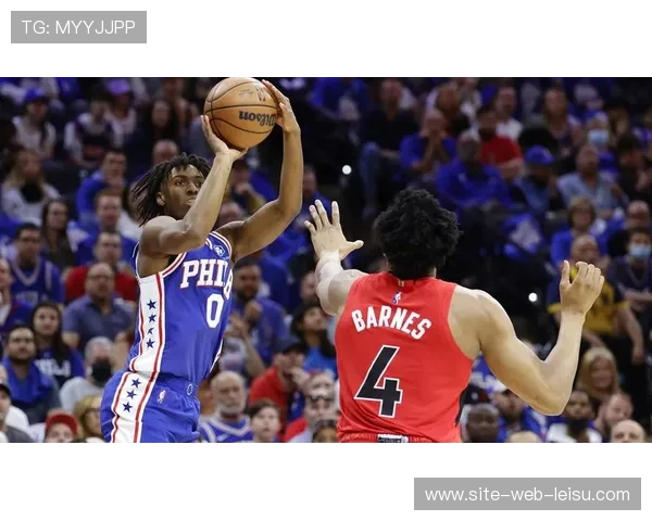 马克西抢断榜并列第一 76人季后赛席位争夺关键